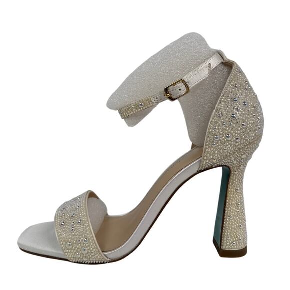 Betsey Johnson Sandals Dani Pearl Womens 7.5 M  Ivory Spool Heel Ankle Buckle - Picture 5 of 10